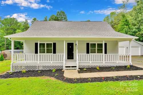 122 Blueberry Ln, Statesville, NC, 28677-8489 | Card Image