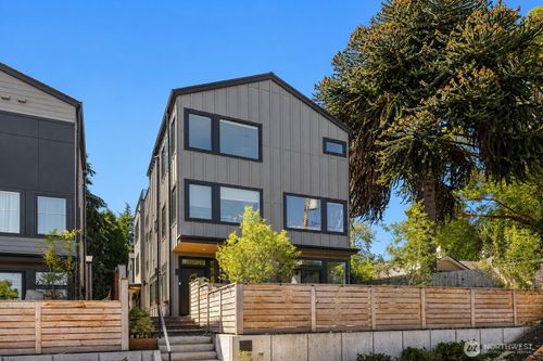1255 Ne 100th St, Seattle, WA, 98125-7550 | Card Image