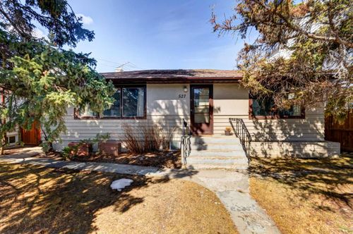 527 35a St Nw, Calgary, AB, T2N3A1 | Card Image