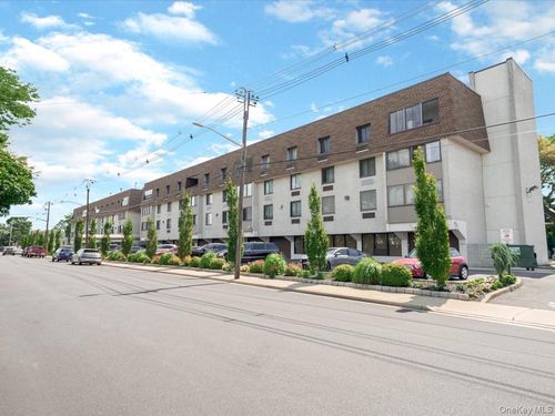 3j-31 Casino, Hempstead, NY, 11520 | Card Image