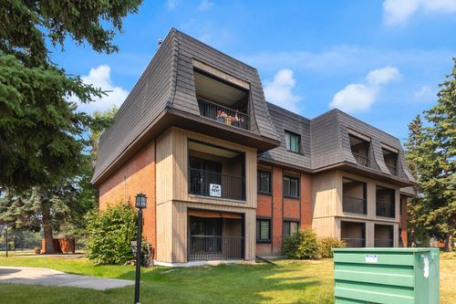 3204-4001C 49 St Nw, Calgary, AB, T3A2C9 | Card Image