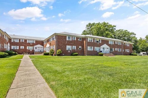 55-0-55B Gramercy Gdns, Middlesex, NJ, 08846-1687 | Card Image