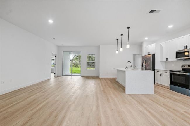 2240 Sw 168 Th Loop, House other with 4 bedrooms, 2 bathrooms and null parking in Ocala FL | Image 13