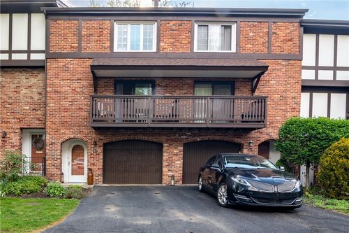 429 Allenberry Dr, Pittsburgh, PA, 15237-3320 | Card Image