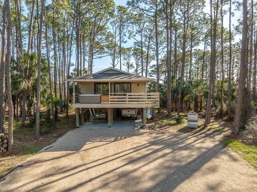 540 E Pine Ave, St. George Island, FL, 32328 | Card Image
