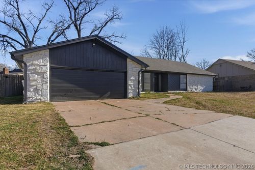 9035 E 67th Street, Tulsa, OK, 74133 | Card Image