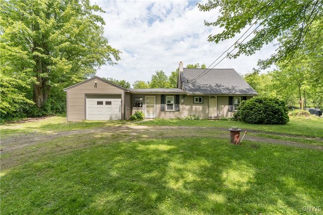 8450 Tuttle Rd, House other with 2 bedrooms, 2 bathrooms and null parking in Bridgeport NY | Image 9