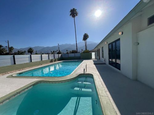3864 E Calle San Raphael, Palm Springs, CA, 92264-1307 | Card Image