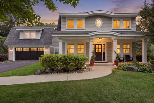 5413 Doncaster Way, Edina, MN, 55436-2015 | Card Image