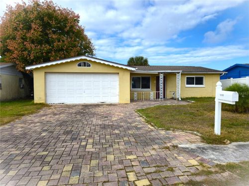 10105 Vineyard Ln, PORT RICHEY, FL, 34668-3762 | Card Image