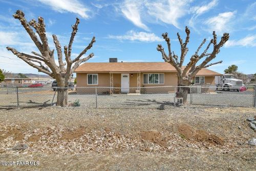 315 S Graham Way, Dewey-Humboldt, AZ, 86327-8063 | Card Image