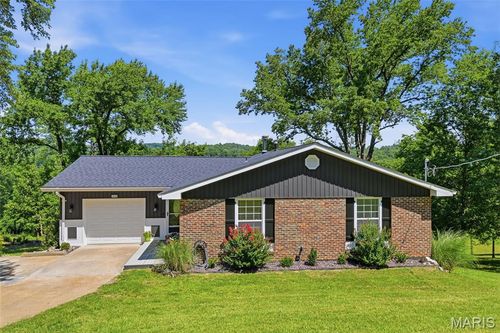3532 Circle Dr, Imperial, MO, 63052-2847 | Card Image