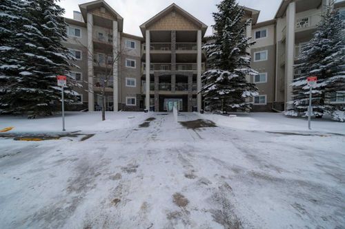 425-5000 Somervale Crt Sw, Calgary, AB, T2Y4M1 | Card Image