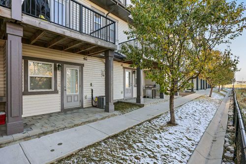 68 New Brighton Pt Se, Calgary, AB, T2Z1B8 | Card Image