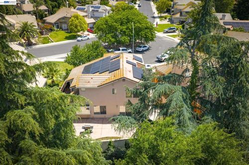 1930 Tahoe Cir, Tracy, CA, 95376-8922 | Card Image
