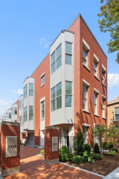 b-2333 N Cambridge Ave, Chicago, IL, 60614-3307 | Card Image