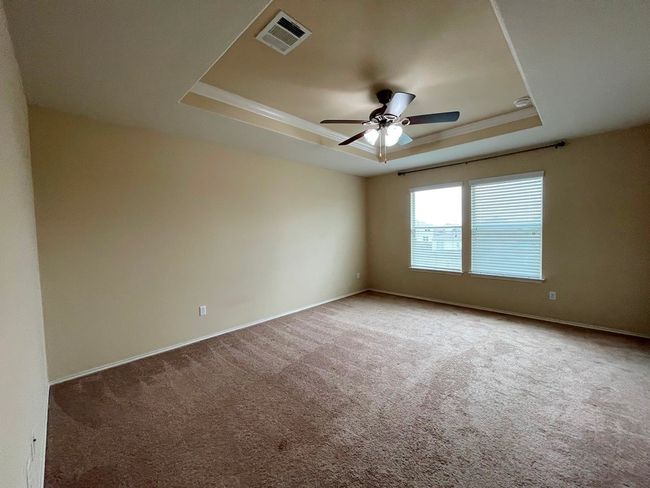 602 Moonwalker Trl, House other with 3 bedrooms, 3 bathrooms and 4 parking in Buda TX | Image 16