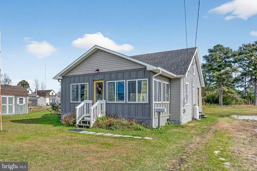 7363 Andrews Ln, CHINCOTEAGUE ISLAND, VA, 23336-1501 | Card Image