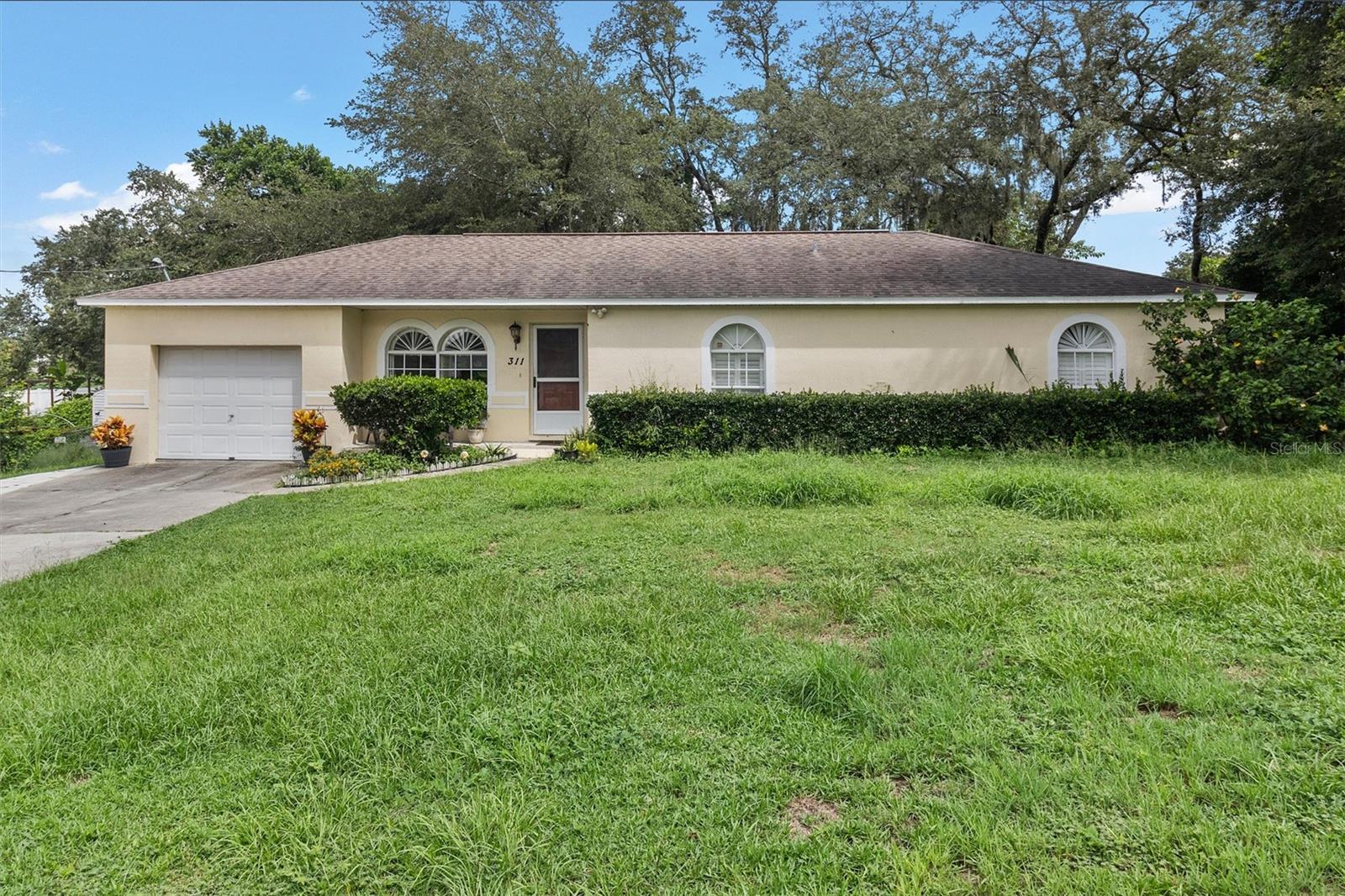 Edmund Ave, Dundee, FL 33838