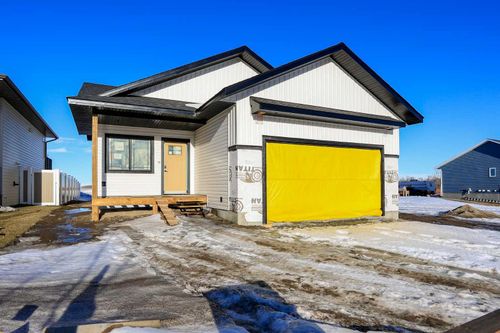 4782 Aspen Lakes Blvd, Blackfalds, AB, T4M0M8 | Card Image