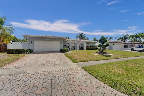 3611 N 33rd Ter, Hollywood, FL, 33021-2503 | Card Image