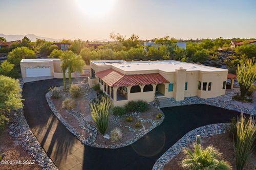 4931 N Pontatoc Rd, Tucson, AZ, 85718-6108 | Card Image