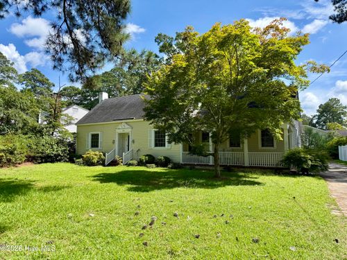 208 Crescent Dr, Windsor, NC, 27983-1608 | Card Image