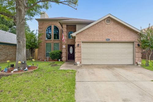 8824 Pedernales Trl, Fort Worth, TX, 76118-7470 | Card Image