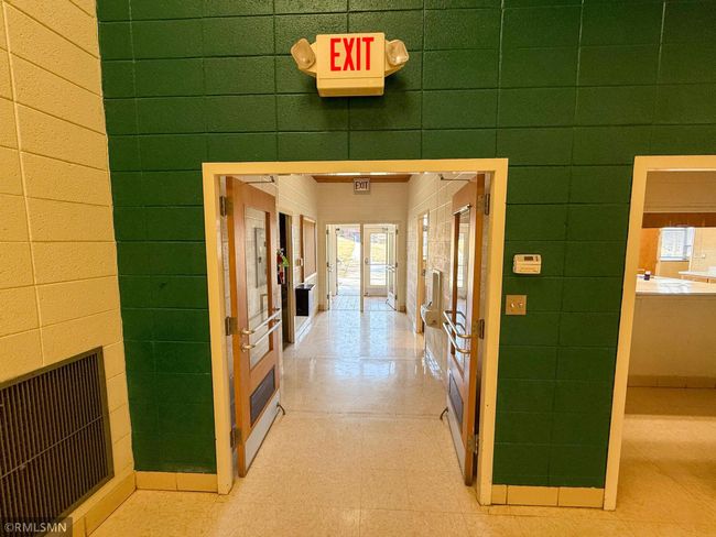 2nd Entrance + Basement Access | Image 23