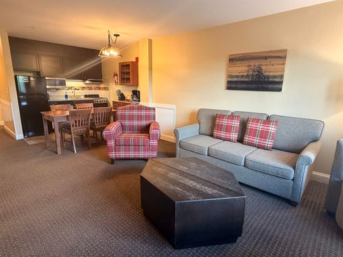 236, Qtr 2 89 Grand Summit Way, Dover, VT, 05356 | Card Image