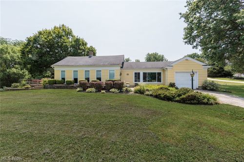 460 Granger Rd, Medina, OH, 44256-8434 | Card Image