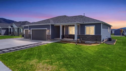 460 E 535 S, Hyrum, UT, 84319-3404 | Card Image