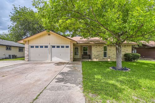 2112 Cindy Ln, Austin, TX, 78727-4324 | Card Image