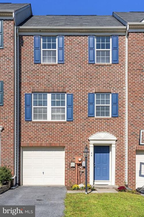 44 Don Quixote Dr, CHARLES TOWN, WV, 25414-6034 | Card Image