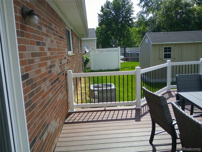 Trex Deck - No Staining!.JPG | Image 21
