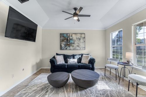 22750 Shady Forest Dr, Elmendorf, TX, 78112-6008 | Card Image