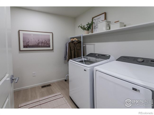 EXAMPLE PHOTO: LAUNDRY | Image 36