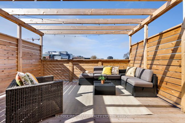 108 Crawford St, House attached with 6 bedrooms, 5 bathrooms and 3 parking in Toronto ON | Image 28
