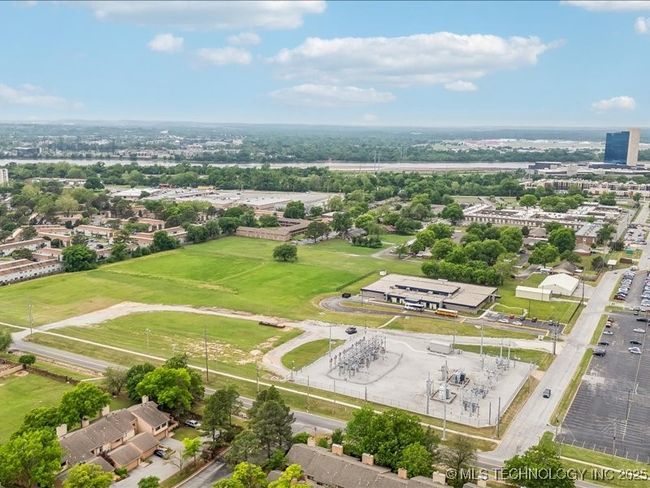 16 - 2832 84 Th St, Condo with 3 bedrooms, 2 bathrooms and null parking in Tulsa OK | Image 34