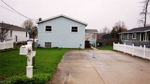 1487 Whittlesey Ave, Atwater, OH, 44201-9109 | Card Image