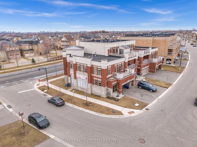 123 Luzon Ave, Home with 3 bedrooms, 3 bathrooms and 2 parking in Markham ON | Image 7
