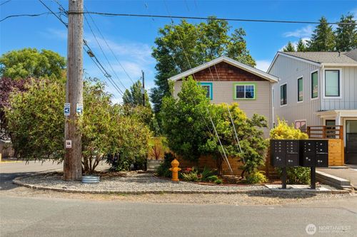 8544 9th Ave Nw, Seattle, WA, 98117-3304 | Card Image