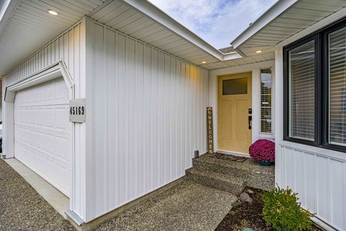 45169 Cumberland Ave, Chilliwack, BC, V2R3E5 | Card Image