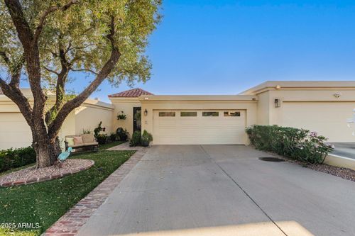 37-3800 E Lincoln Dr, Phoenix, AZ, 85018-1011 | Card Image