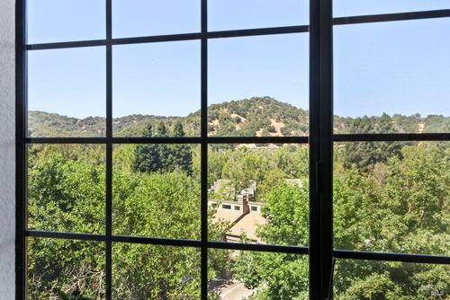 186 Red Hawk Road, Novato, CA, 94949 | Card Image