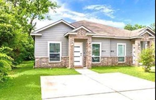 a-310 Connecticut St, Houston, TX, 77029-4710 | Card Image