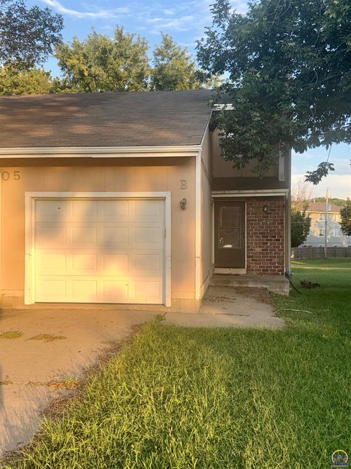 unit-b-6105 Sw 26th St, Topeka, KS, 66614 | Card Image