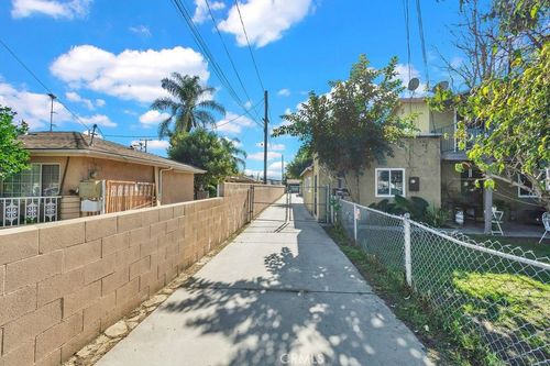 11034 Klingerman, El Monte, CA, 91733 | Card Image