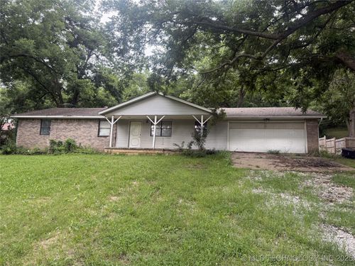 5090 S Robert Girten Rd, Chelsea, OK, 74016-4063 | Card Image