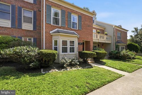 7563 Chrisland Cv, FALLS CHURCH, VA, 22042-7564 | Card Image